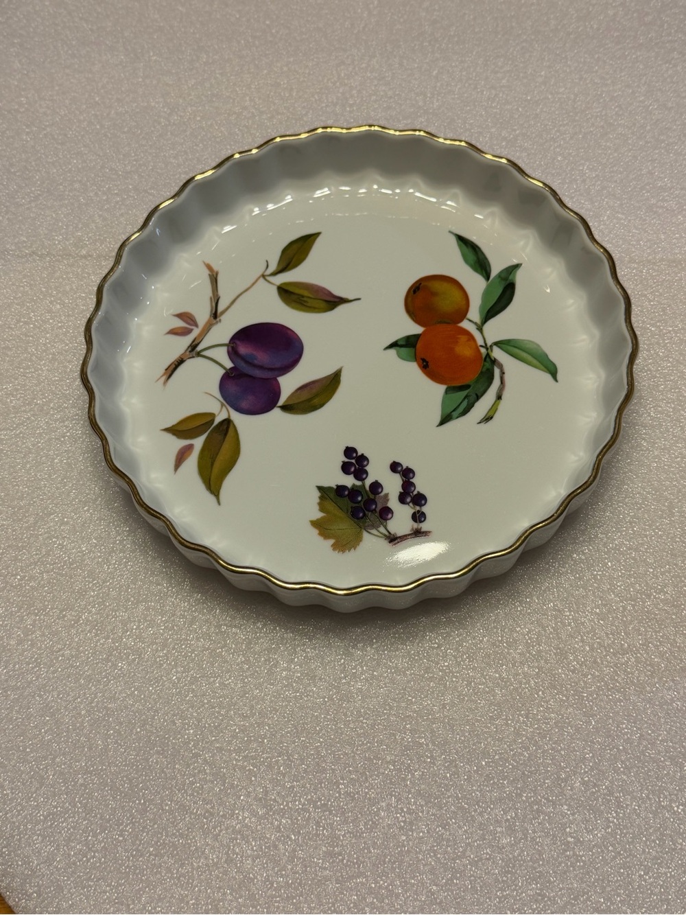Porcelain Fruit-Print Decorative Dish in White with Gold Trim